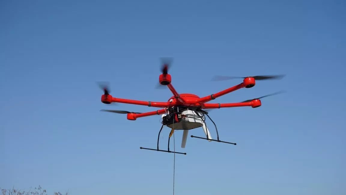 DF001 Tethered Emergency Multi-rotor UAV
