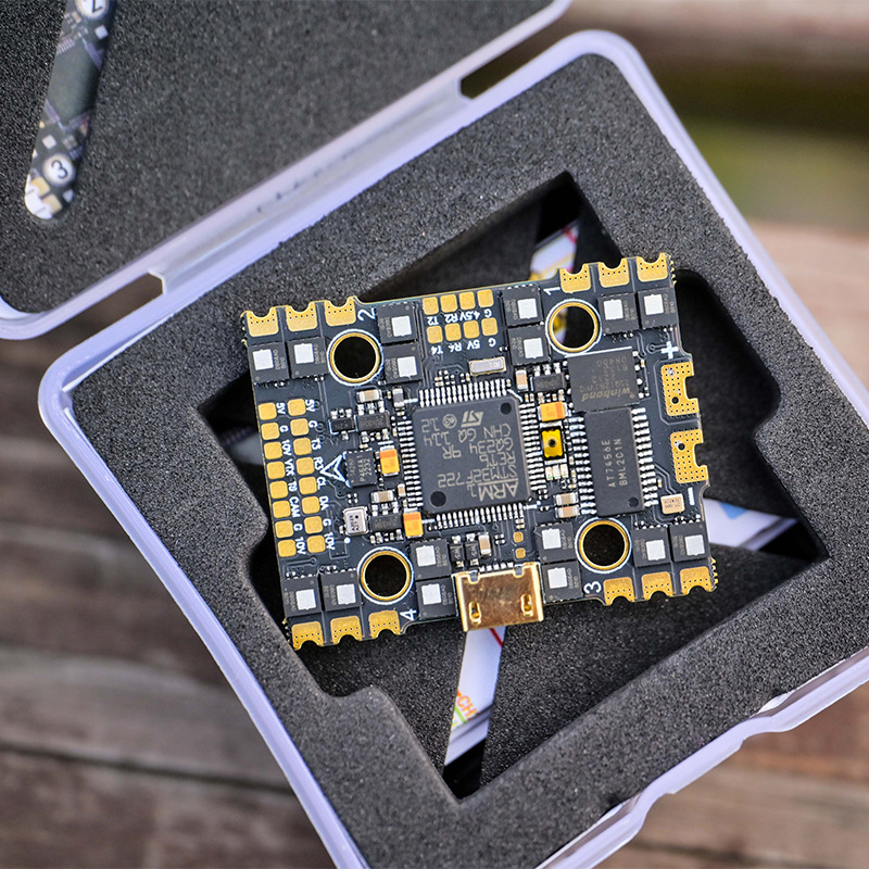F722 32-bit 50A AIO Dual BEC 2-6S Flight Control Flying Machine Flight Control ESC Integrated FPV Drone