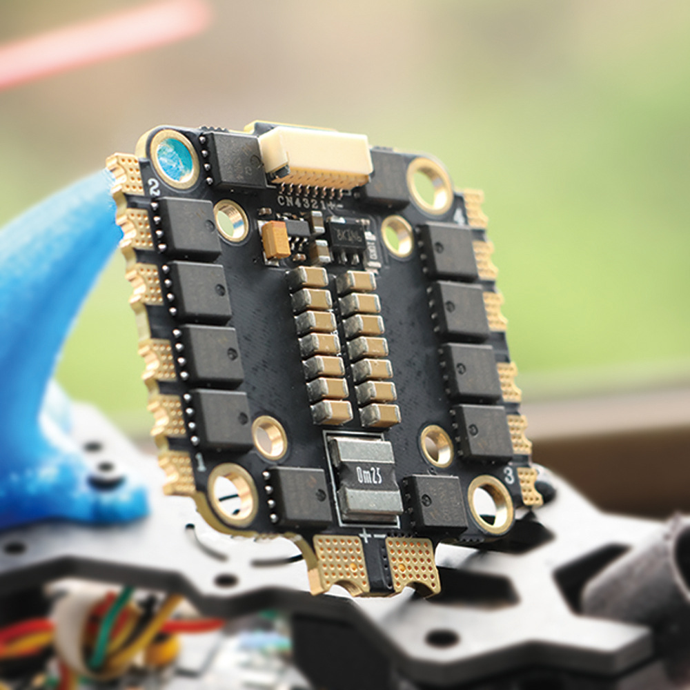 BLS 45A 4-in-1 ESC 2-6S 20*20mm /30.5*30.5mm Double Hole Spacing ESC